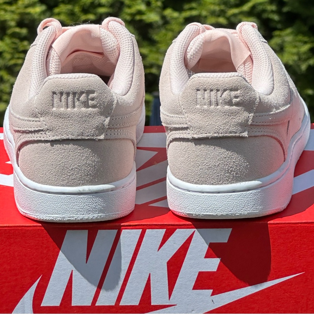 NEW Nike Womens Nubuck Court Vision Low Casual Sneaker - 9.5 - Picture 5 of 9